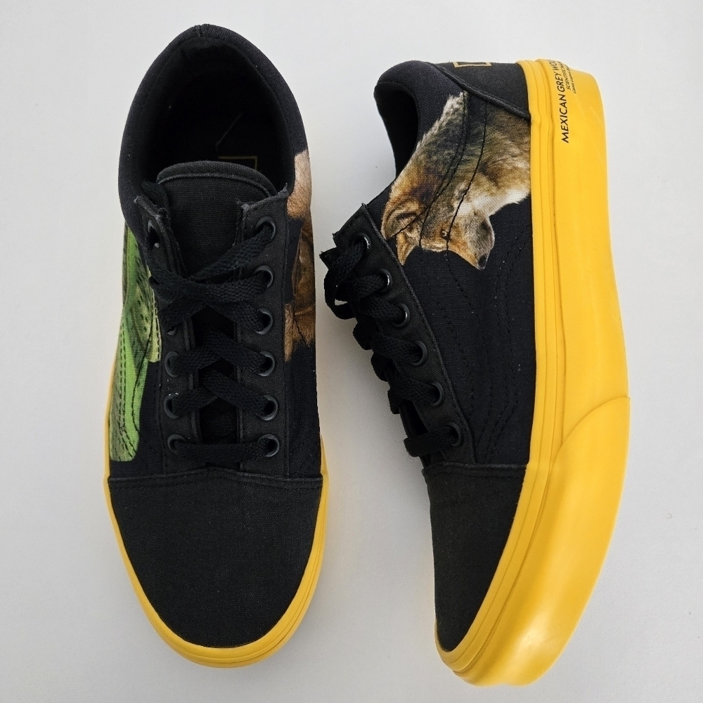 Vans x National Geographic Old Skool Photo Ark Sneakers size 5M/6.5W